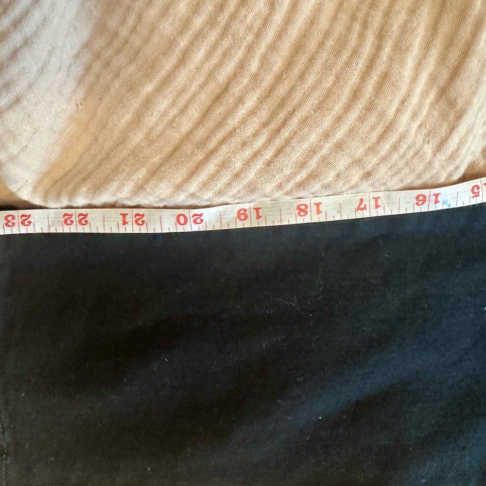Black High-Rise Skinny Jeans - Picture 7 of 7